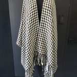 ruana diamante blanco negro